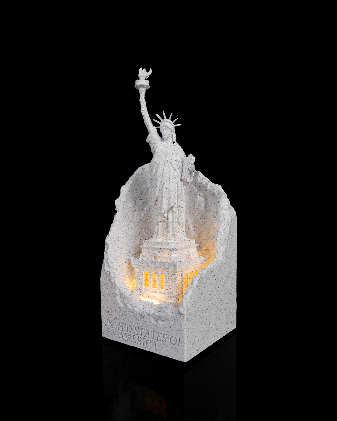 Liberty Monument Light - large