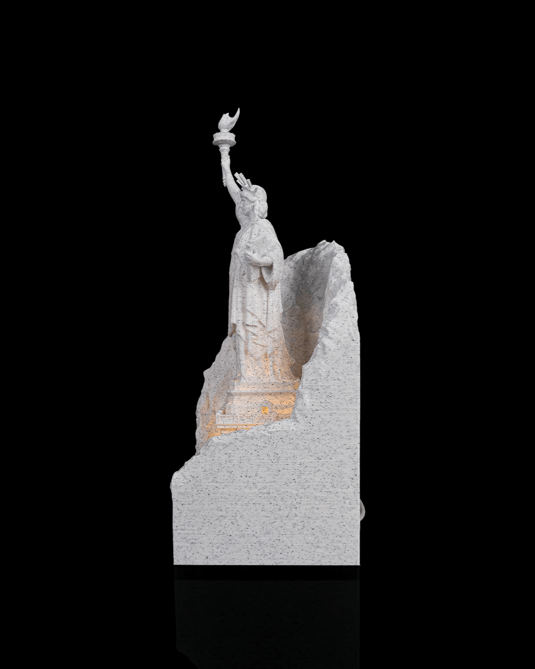 Liberty Monument Light - large
