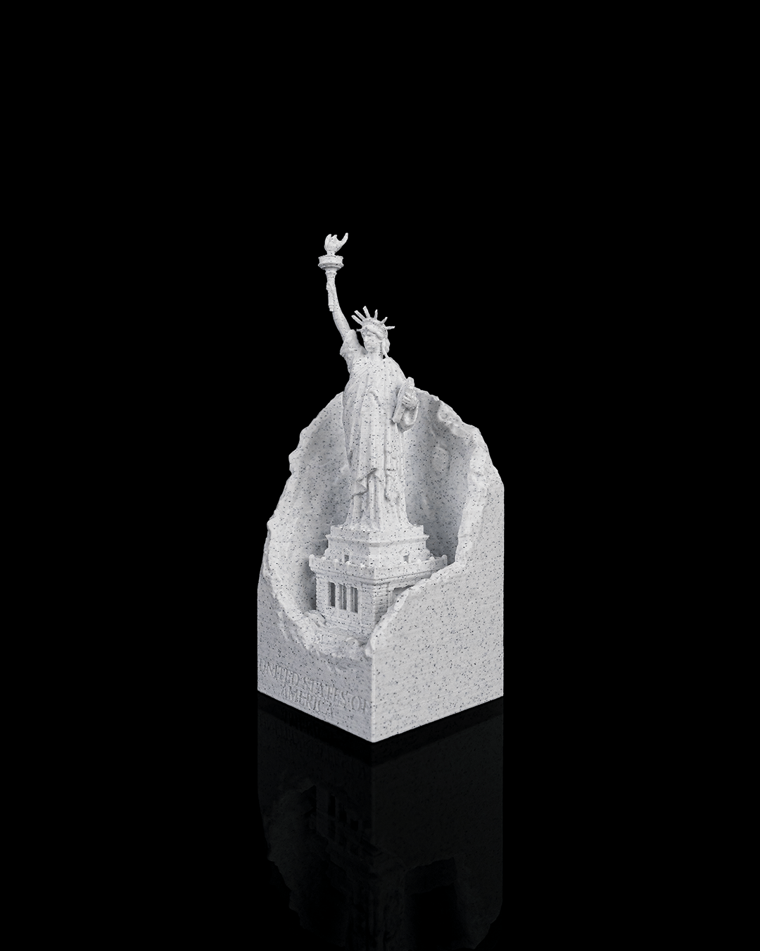 Liberty Monument Light - large