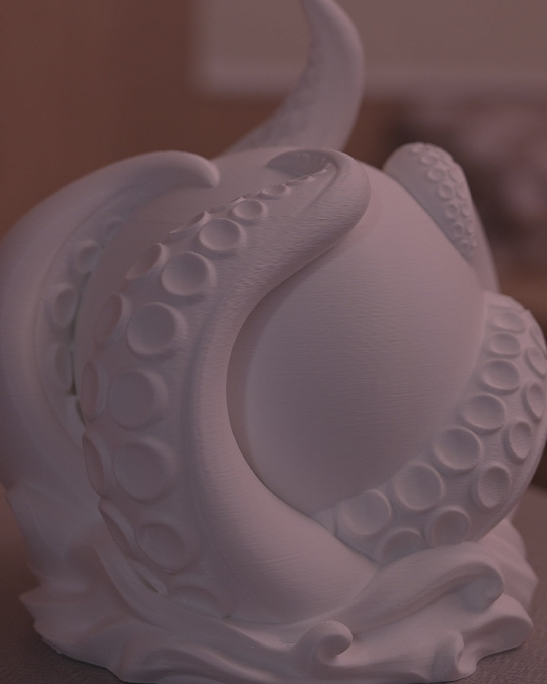 betta Sphere table lamp